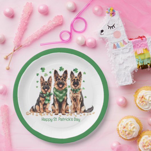 Happy St. Patrick's Day German Shepherd Hogs Pappteller (Party)