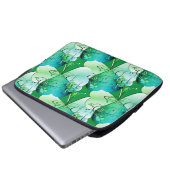 "Happy St. Patrick's Day" Handschrift mit Kleeblät Laptopschutzhülle (Vorne Knopf)