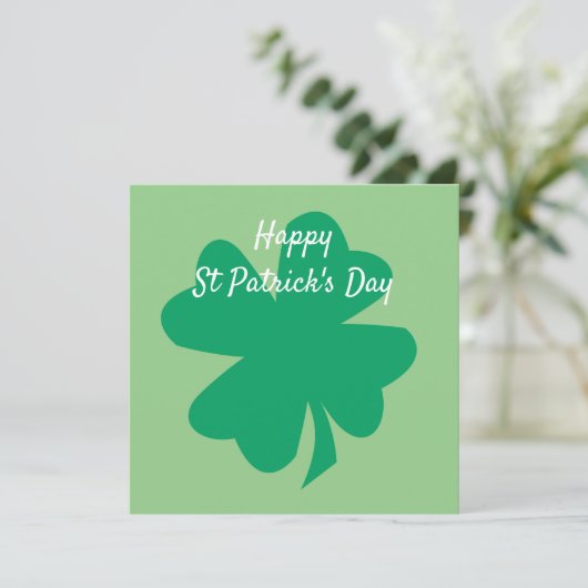 Happy St Patrick's Day Irish Kleeblatt Leaf Custom Karte (Stehend Vorderseite)