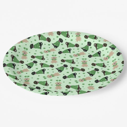 Happy St Patricks Day Labrador Retriever Hunde Pappteller (Schrägansicht)