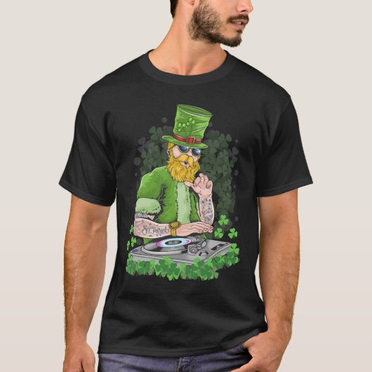 Happy St. Patrick's Day | Leprechaun DJ T-Shirt (Vorderseite)