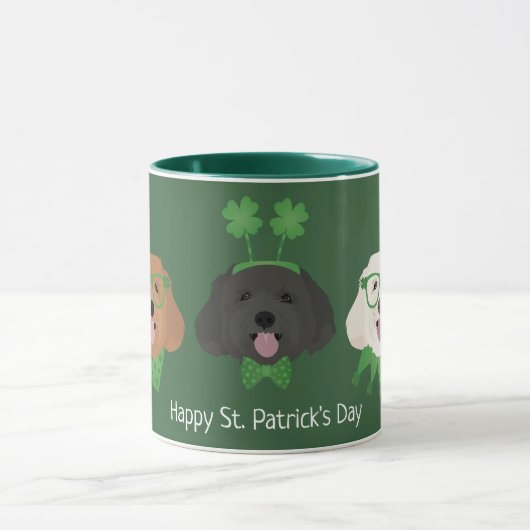 Happy St Patricks Day Maltipoo Dogs Tasse (Zentrum)