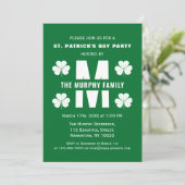 Happy St. Patrick's Day Party Monogram Familiennam Einladung (Stehend Vorderseite)