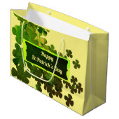 Happy St.Patrick's Day, personalisiert große Gesch Geschenktüte (Vorderseite Schrägansicht)