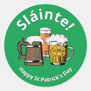 Happy St Patricks Day Sláinte Green Cartoon Beers Runder Aufkleber