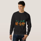 Happy St Patrick's Day Three Gnomes Lucky Kleeblat Sweatshirt (Vorne ganz)
