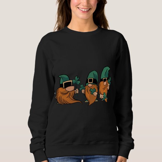 Happy St Patrick's Day Three Gnomes Lucky Kleeblat Sweatshirt (Vorderseite)