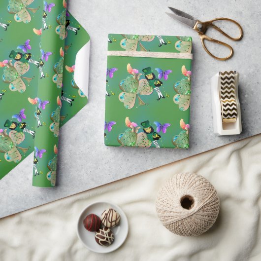 Happy St Patrick's Lepreachaun Wrapping Paper Geschenkpapier (Kunsthandwerk)