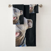 Happy Staffordshire Bull Terrier, Badetuch Set (Insitu)