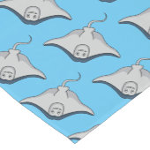 Happy stingray fish cartoon illustration kurzer tischläufer (Ecke)