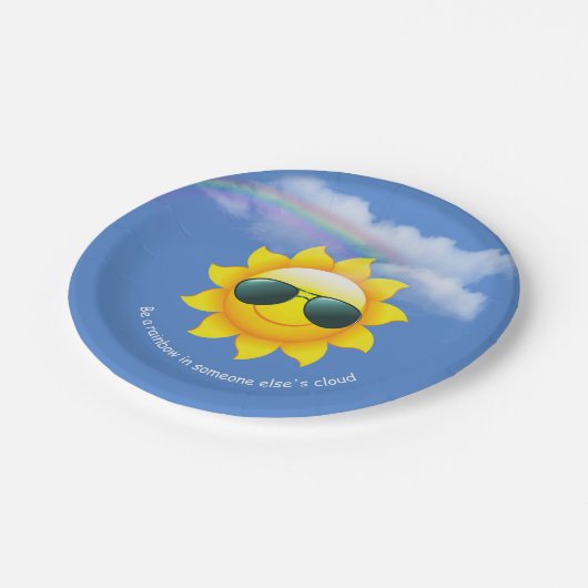 Happy Sun mit Regenbogen und Zitat Pappteller (Schrägansicht)