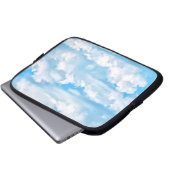 Happy Sunny Clouds Hintergrund Laptopschutzhülle (Vorne Knopf)