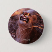 Happy Tau, Lächelnd Lion Cub Button (Vorderseite)