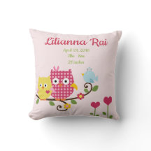 Happy Tree Owls auf Branch Keepake Pillow