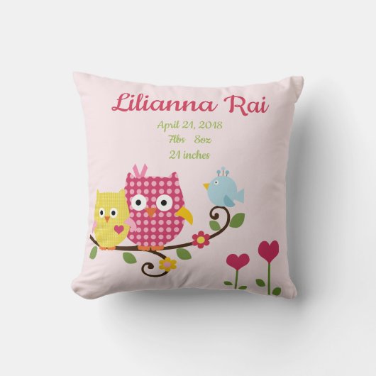Happy Tree Owls auf Branch Keepake Pillow Kissen (Vorderseite)