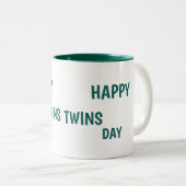 Happy Twins Day Zweifarbige Tasse (VorderseiteRechts)