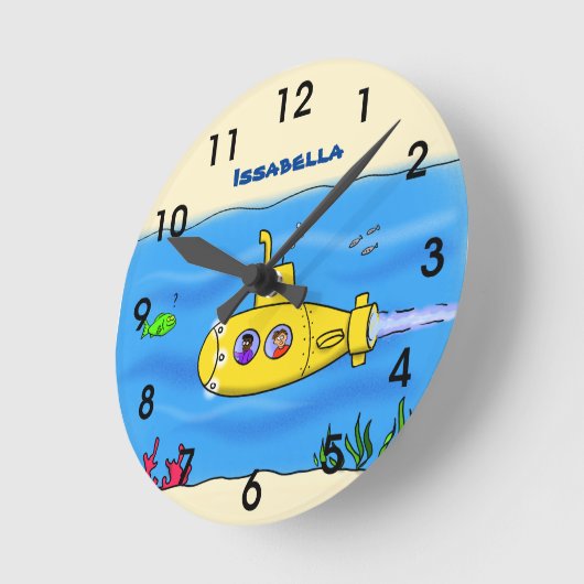 Happy U-Boot-Cartoon Runde Wanduhr (Winkel)