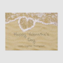 "Happy Valentine's Day" In Sand geschriebenes Herz