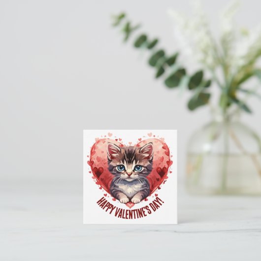Happy Valentine's Day Little Kitten with Heart Begleitkarte (Stehend Vorderseite)