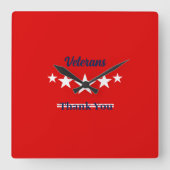 Happy Veterans Day Quadratische Wanduhr (Vorderseite)