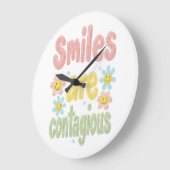 Happy Vibes Retro Smiles Are Contagious Große Wanduhr (Winkel)