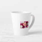 Happy Wedding – Romantic Rose Petals Celebration Milchtasse (Rechte Ecke)