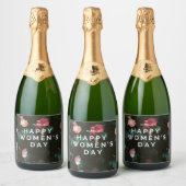 Happy Women's Day Text über Blumen Schaumweinetikett (Flaschen)