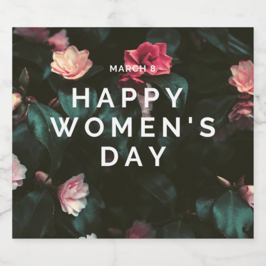 Happy Women's Day Text über Blumen Schaumweinetikett (Einzelnes Label)
