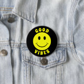 Happy Yellow Face Good Vibes Black Button (Beispiel)