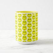 Happy Yellow Faces Pattern Große Tasse (Zentrum)