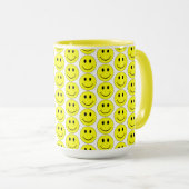 Happy Yellow Faces Pattern Große Tasse (VorderseiteRechts)