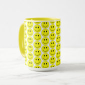 Happy Yellow Faces Pattern Große Tasse (Vorderseite Links)