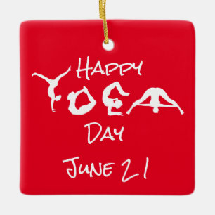 Happy Yoga Day Ornament mit Namen