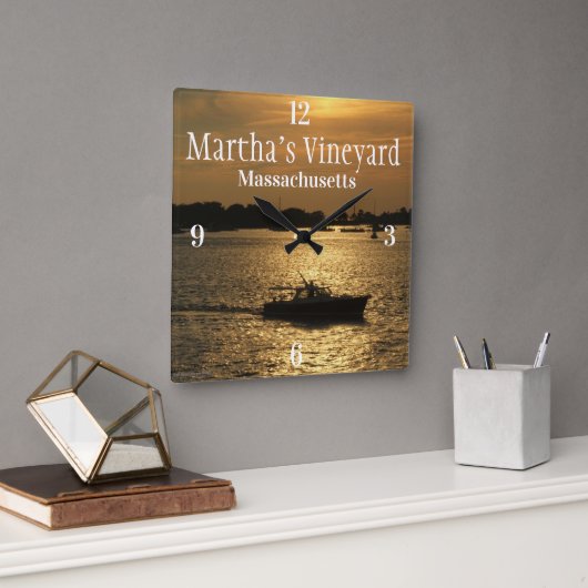Harbour Boat Scene Spate Abend Sun Behind Clouds Quadratische Wanduhr (Büro)