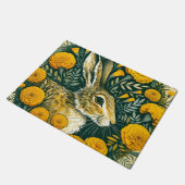 Hare Marigold Fußmatte (Schrägansicht)