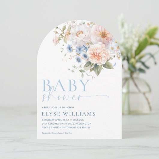 Hargrove Blue Floral Baby Shower Arch Einladung (Stehend Vorderseite)