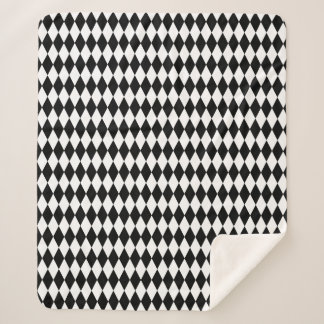 Harlequin Black and White Diamond Pattern Sherpadecke