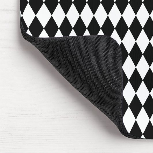 Harlequin-Muster, elegantes Schwarz-Weiß-Design Mousepad (Ecke)
