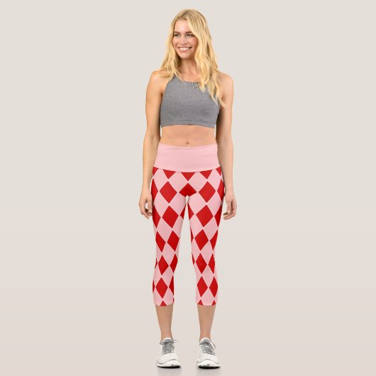 Harlequin-Rosa-Jester Capri Leggings (Vorderseite)