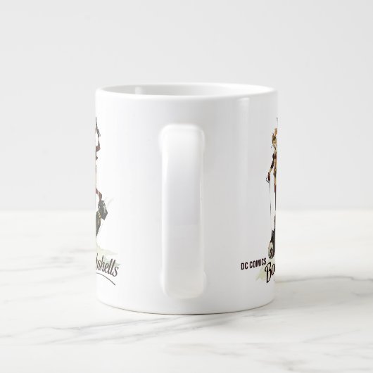 Harley Quinn Bombshells Pinup Jumbo-Tasse (Rückseite)