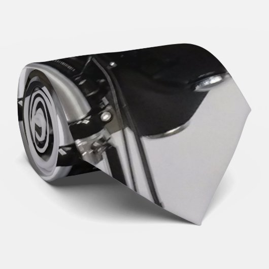 Harley zerteilt Krawatte (Gerollt)