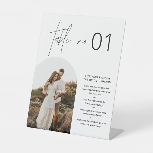 HARLOW Minimalistische Tischnummer mit Spaß 8x10 Sockelschild (Vorderseite)