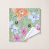 Harmonic Blossoms: Floral Design with OM Symbols Badhandtuch Set (Waschlappen)