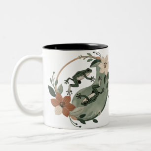 Harmonie in den Feuchtgebieten – Friedliche Natur Zweifarbige Tasse