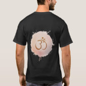 Harmony Enthüllt: Der ॐ Frieden Mandala T-Shirt (Rückseite)