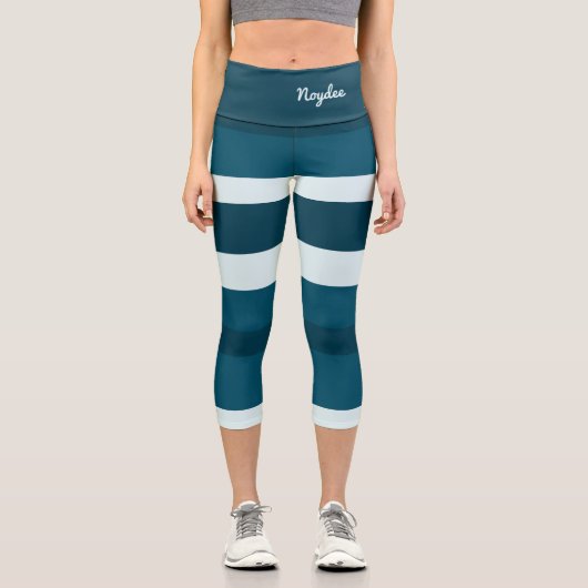 Harmony Stripes Horizontal Lines Sea Blue White Capri Leggings (Vorderseite)