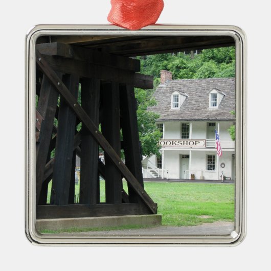 Harpers Ferry WV Buchhandlung & Eisenbahn Ornament (Vorne)