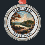 Harriman Staat Park New York Abzeichen Ornament Aus Metall<br><div class="desc">Harriman Staat Park Illustration in einem Abzeichen Stil Kreis. Der Park ist auch bekannt für seine 31 Seen,  die zahlreichen Bäche,  das öffentliche Camping und die großartigen Ausblicke.</div>