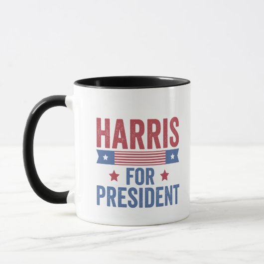 Harris für die Demokraten bei den Präsidentschafts Tasse (Links)