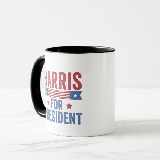 Harris für die Demokraten bei den Präsidentschafts Tasse (Vorderseite Links)